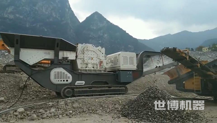 履帶式移動打石機(jī)