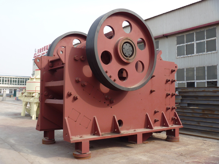 超大型顎式破碎機