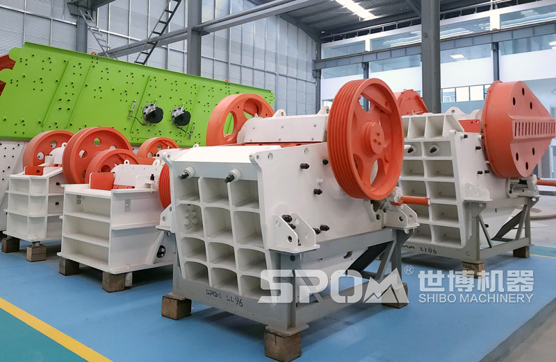 顎式破碎機車間